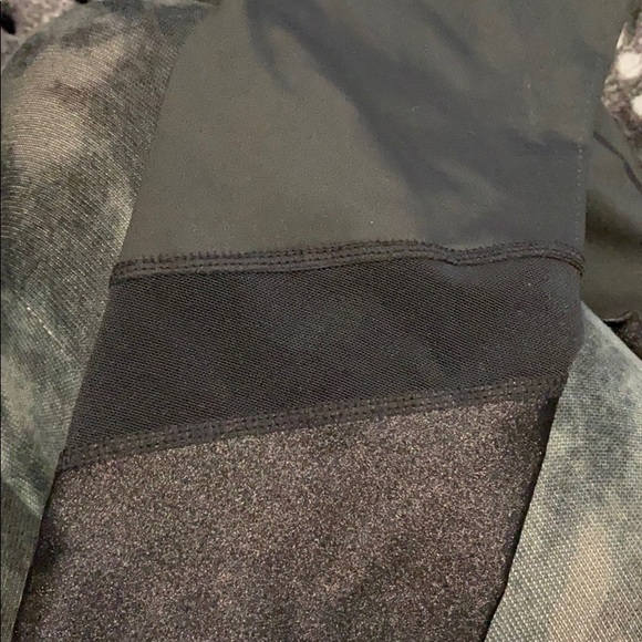 Adidas Sheen / Mesh Leggings in Olive Green - Picture 4 of 4